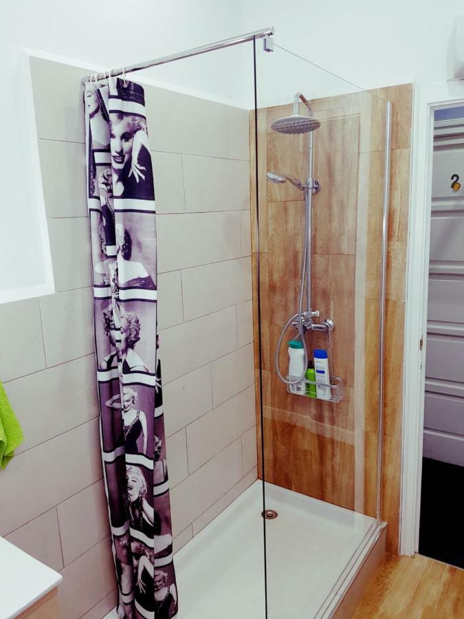 Habitacion Cerca Del Centro Valensiya Dış mekan fotoğraf